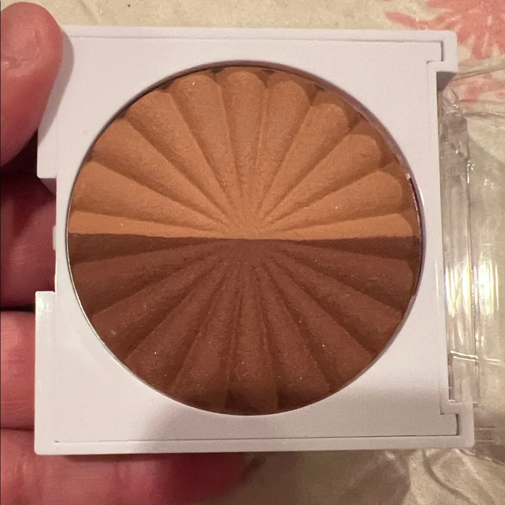 OFRA Bronzer Compact – Warm Brown Shade